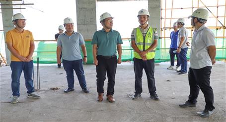【“兩個年”雙提升】廖立波到冶建桂華分公司明德中學項目調(diào)研指導(dǎo)工作